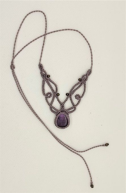 Collier amulette "Dana" Améthyste