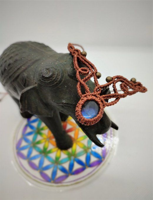 Collier amulette "Dana" Labradorite bleue